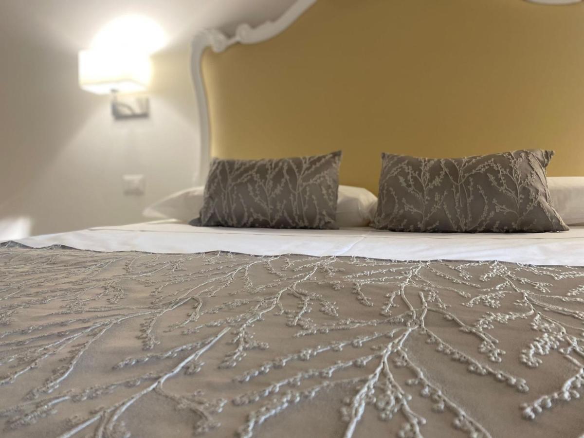 Miluar Luxury B&B - Vanvitelli Neapel Exteriör bild