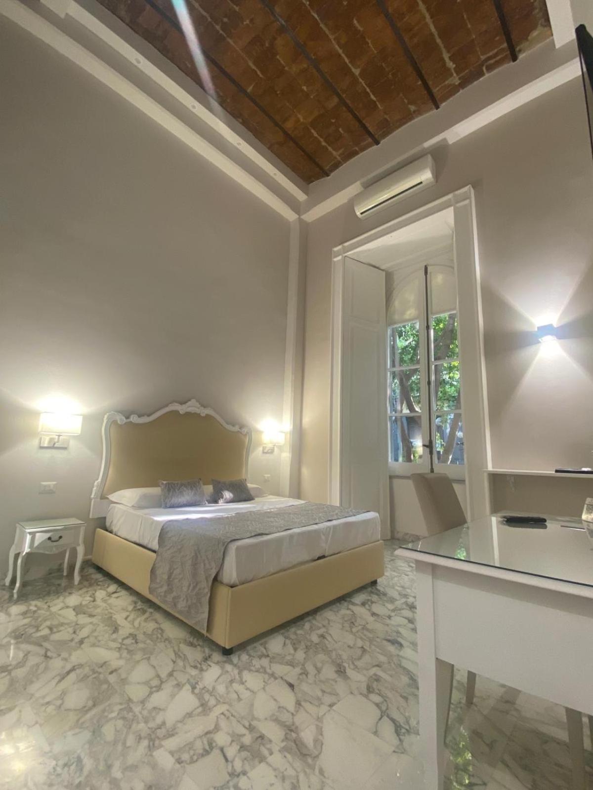 Miluar Luxury B&B - Vanvitelli Neapel Exteriör bild