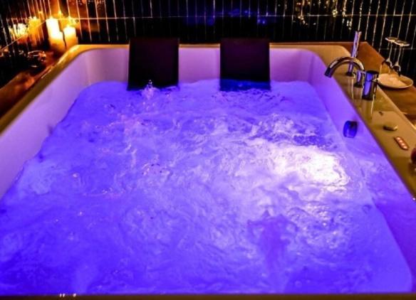 Miluar Luxury B&B - Vanvitelli Neapel Exteriör bild