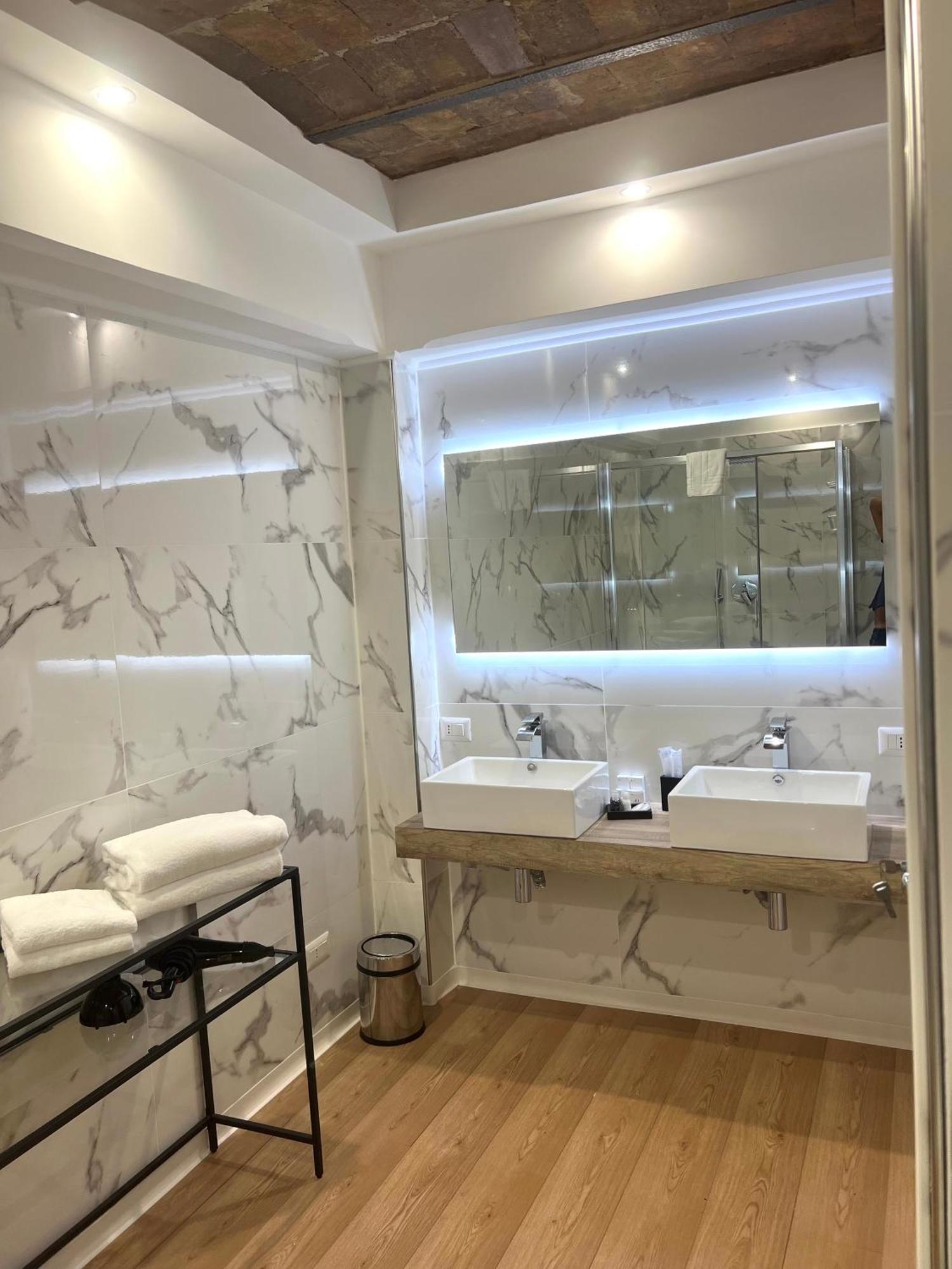 Miluar Luxury B&B - Vanvitelli Neapel Exteriör bild