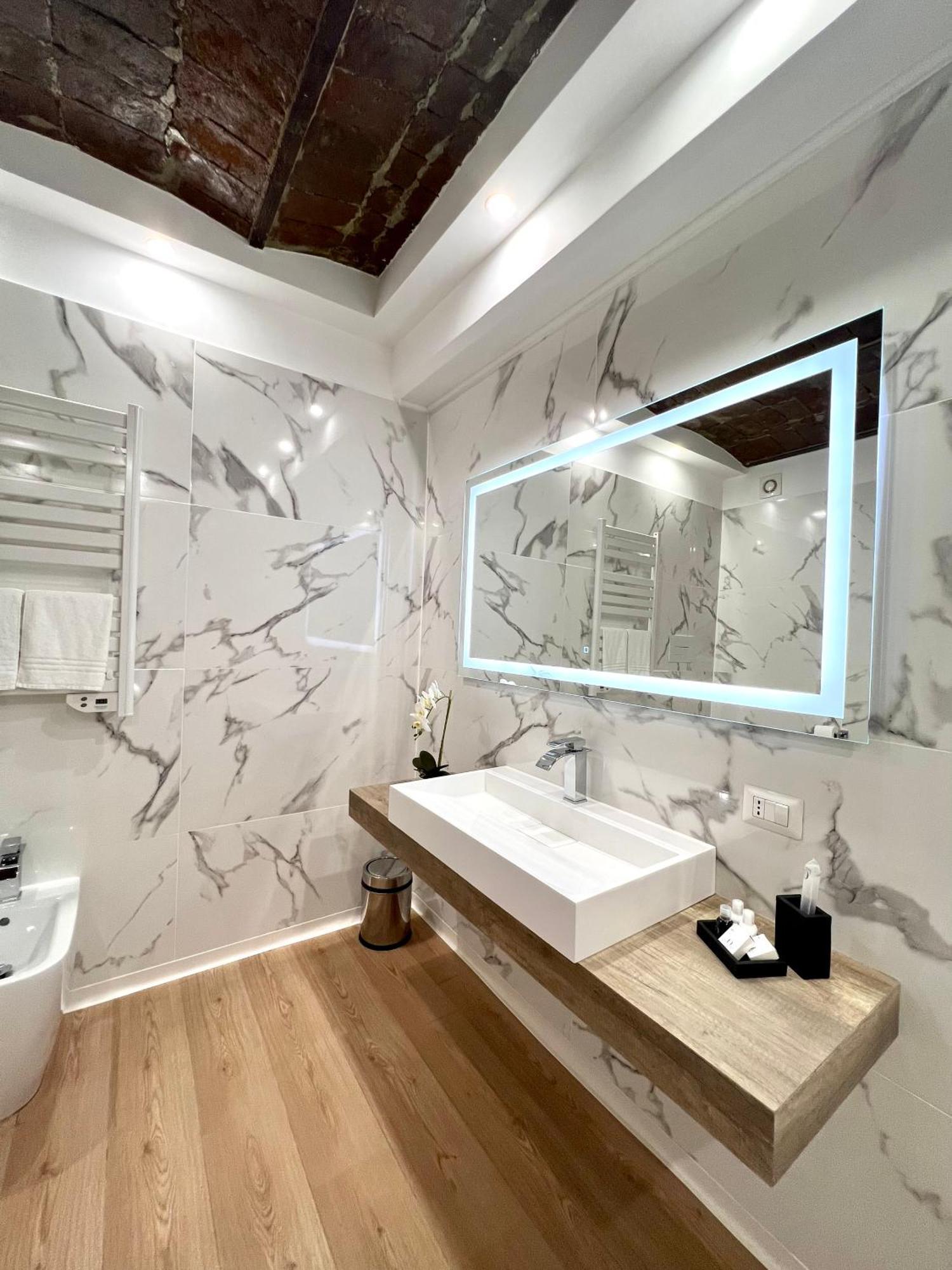 Miluar Luxury B&B - Vanvitelli Neapel Exteriör bild