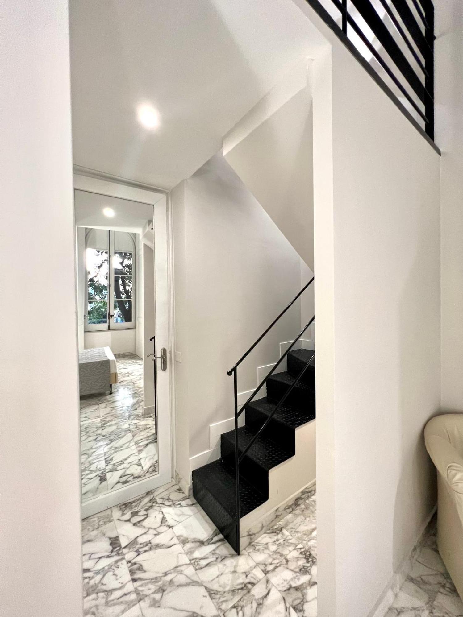 Miluar Luxury B&B - Vanvitelli Neapel Exteriör bild
