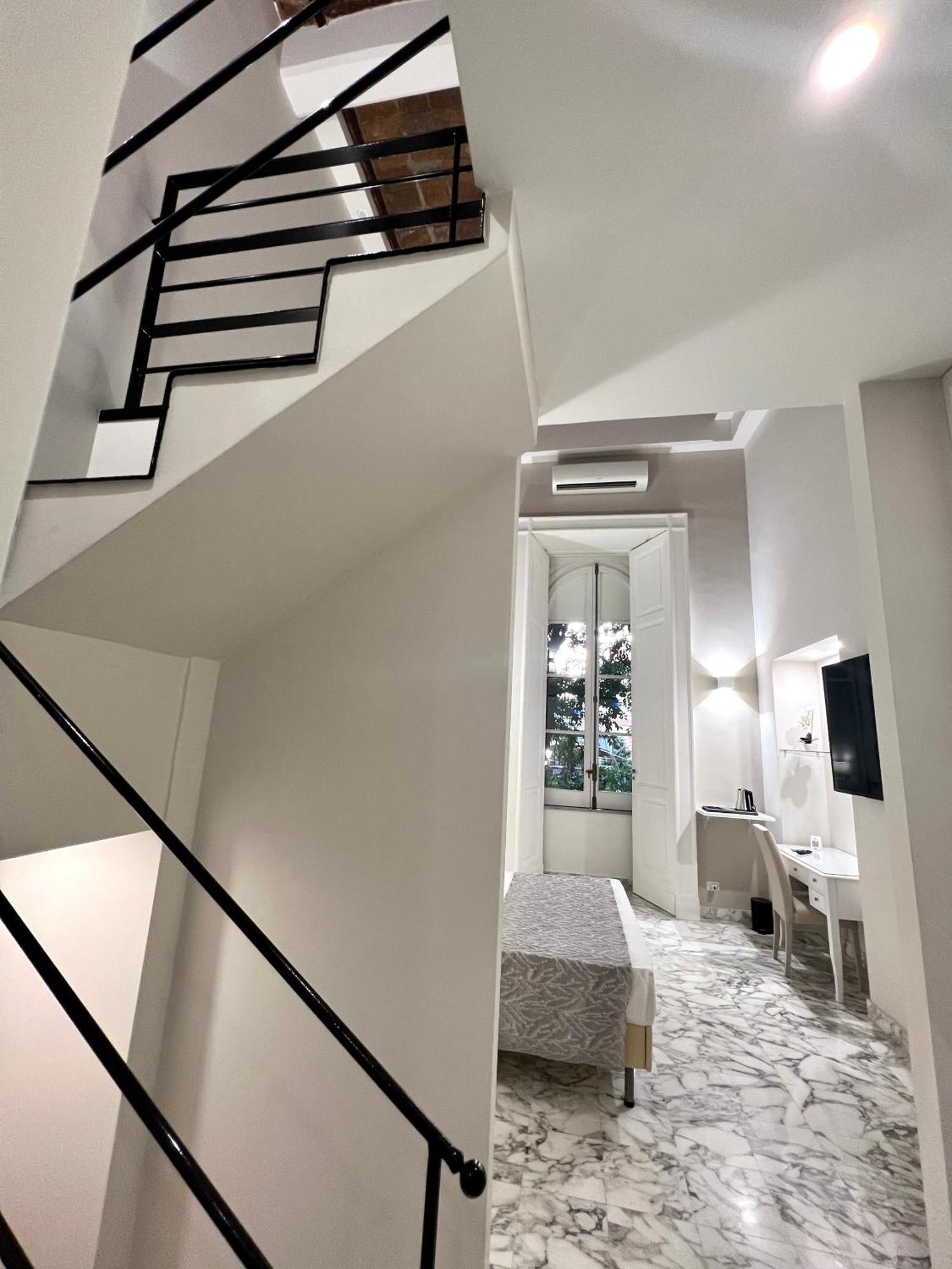 Miluar Luxury B&B - Vanvitelli Neapel Exteriör bild